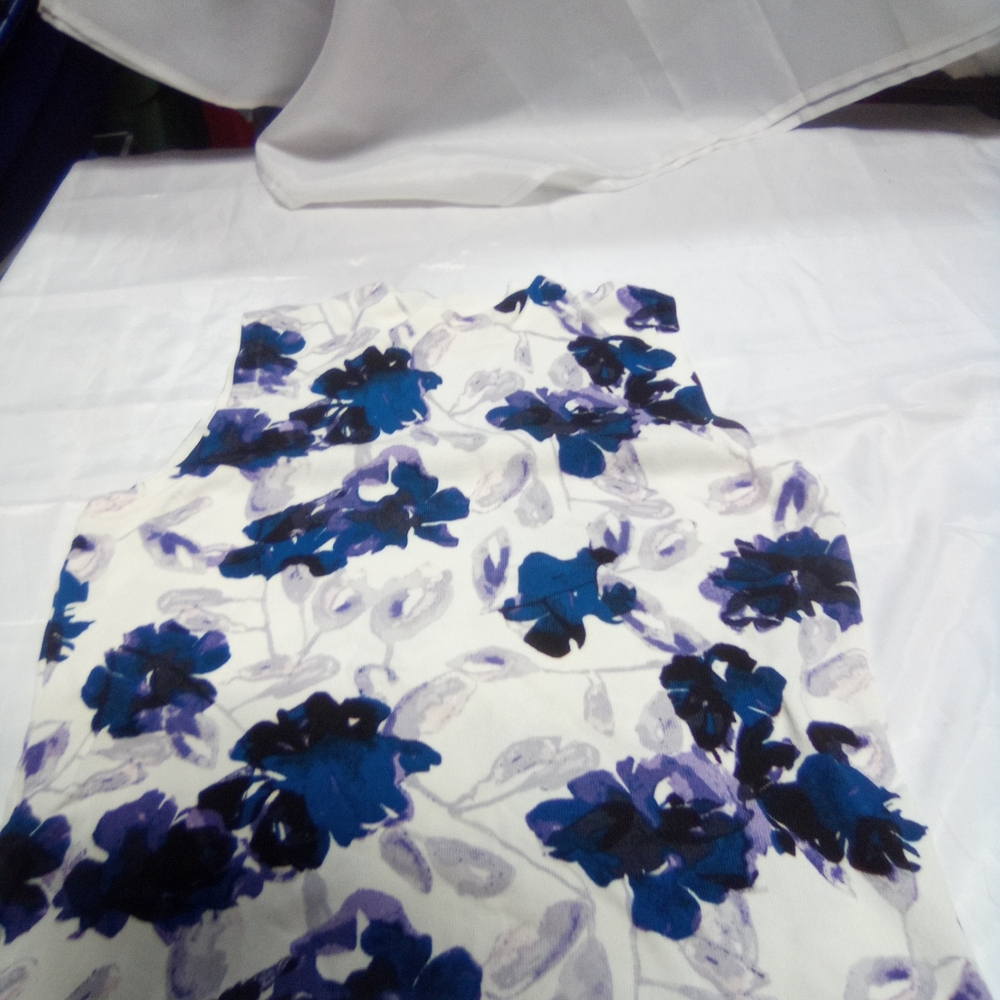 Ivanka trump floral top